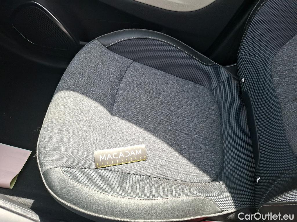  Renault  Captur RENAULT  / 2017 / 5P / Crossover Intens TCe 150 EDC FAP #20