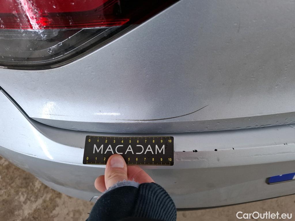  Renault  Megane RENAULT Mégane Berline / 2020 / 5P / Berline evolution Blue dCi 115 #36