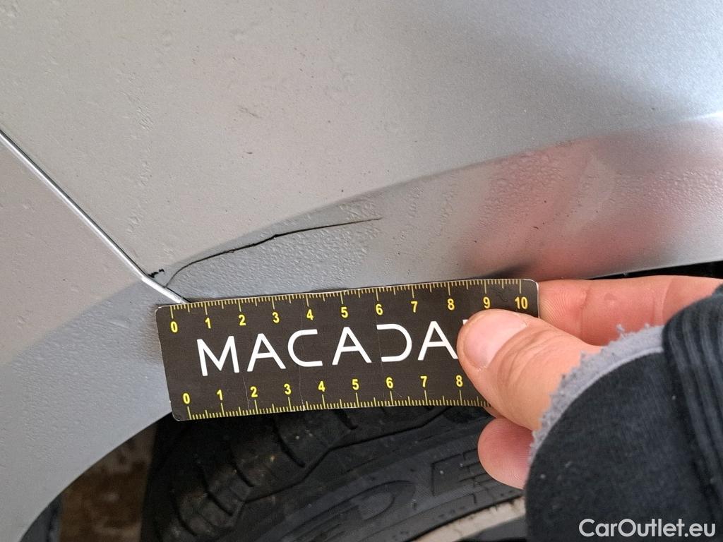  Renault  Megane RENAULT Mégane Berline / 2020 / 5P / Berline evolution Blue dCi 115 #7