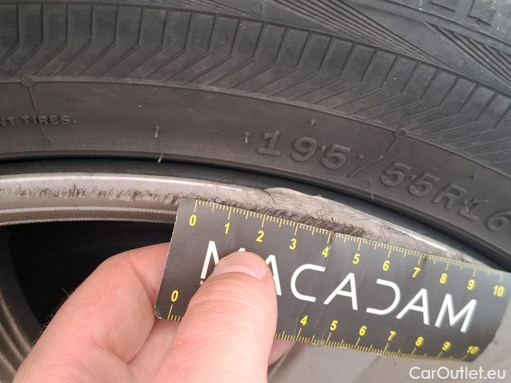  Renault  Clio  IV Business 1.5 dCi 90CV BVM5 E6 #105