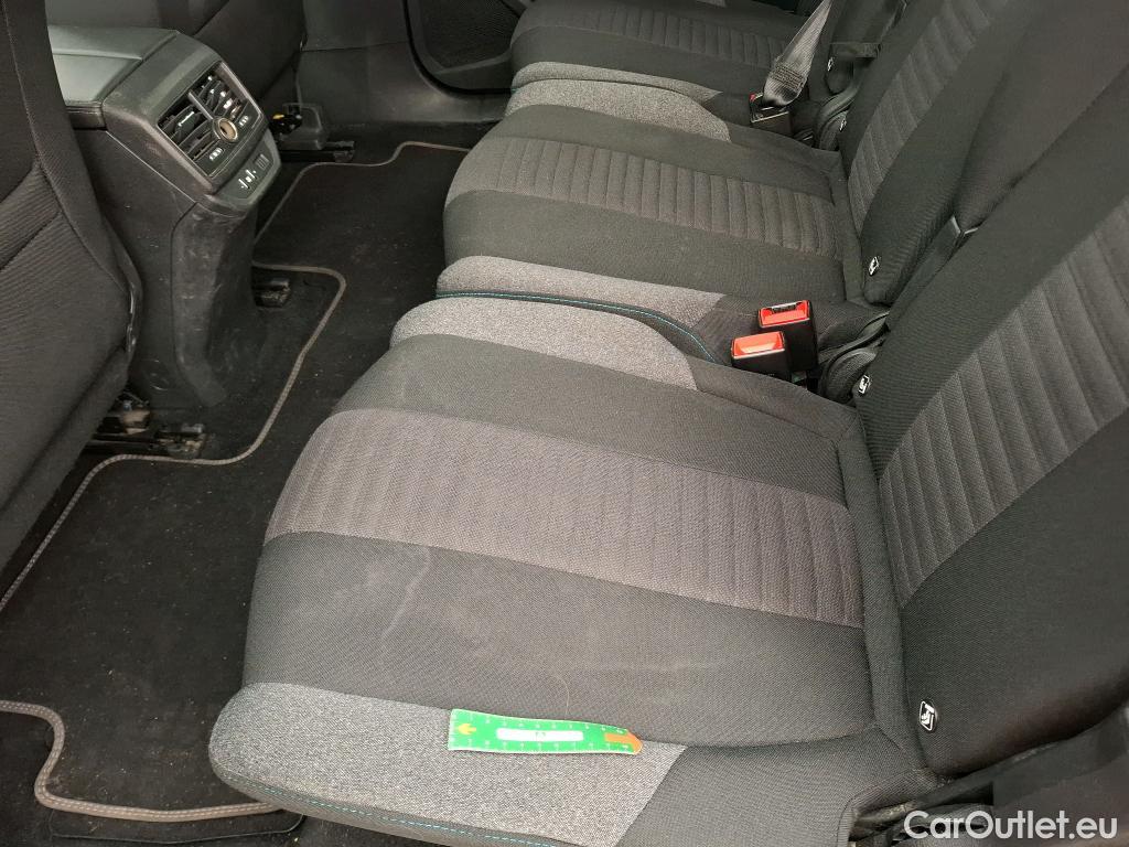  Peugeot  5008  Style 1.5 HDi 130CV BVA8 7 Sieges E6d #1