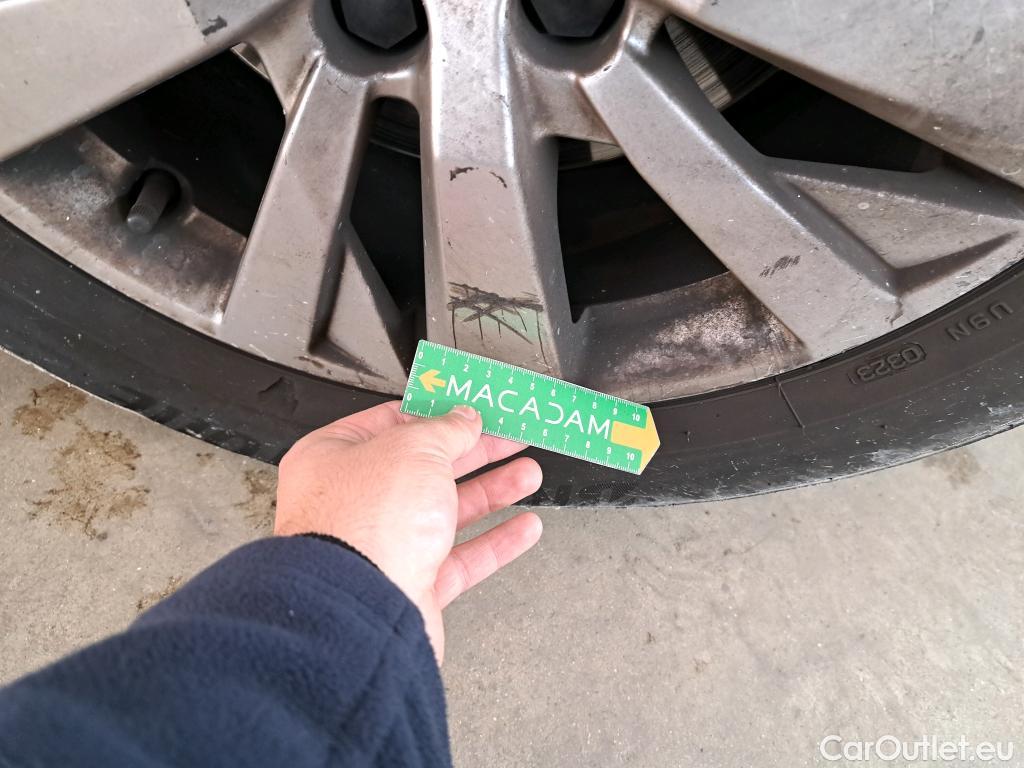  Peugeot  5008  Active Business 1.2 PureTech 130CV BVA8 E6dT #47