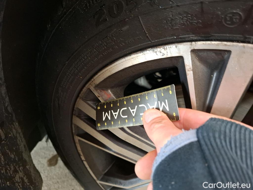  Renault  Megane RENAULT Mégane Berline / 2020 / 5P / Berline evolution Blue dCi 115 #20