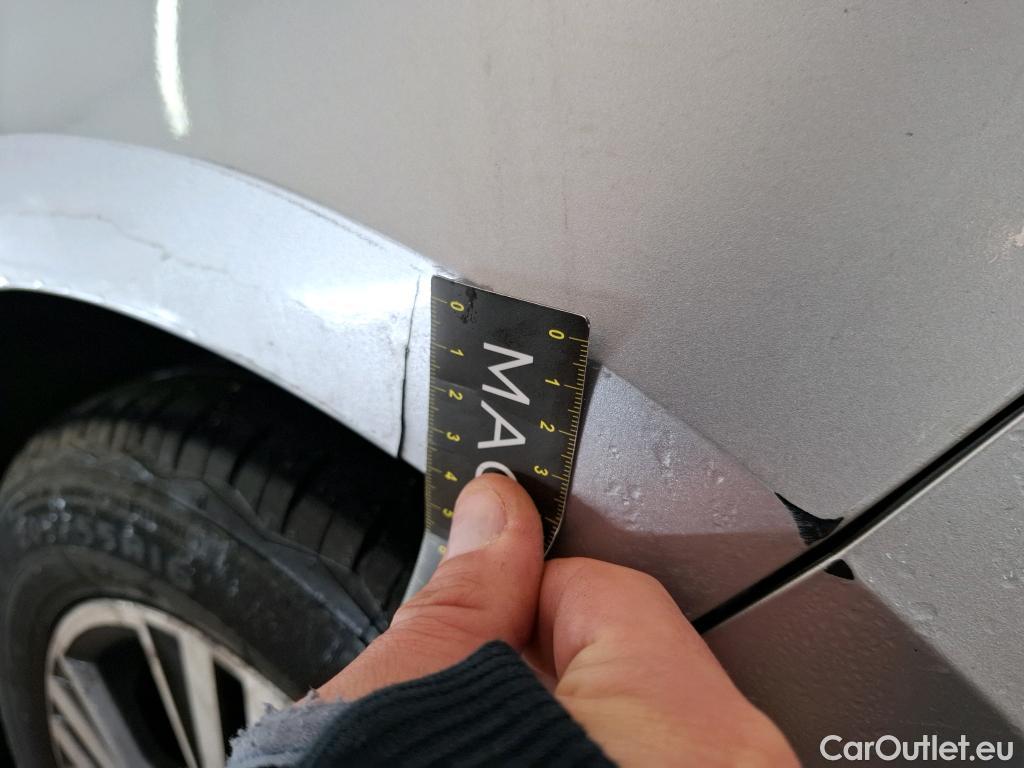  Renault  Megane RENAULT Mégane Berline / 2020 / 5P / Berline evolution Blue dCi 115 #5