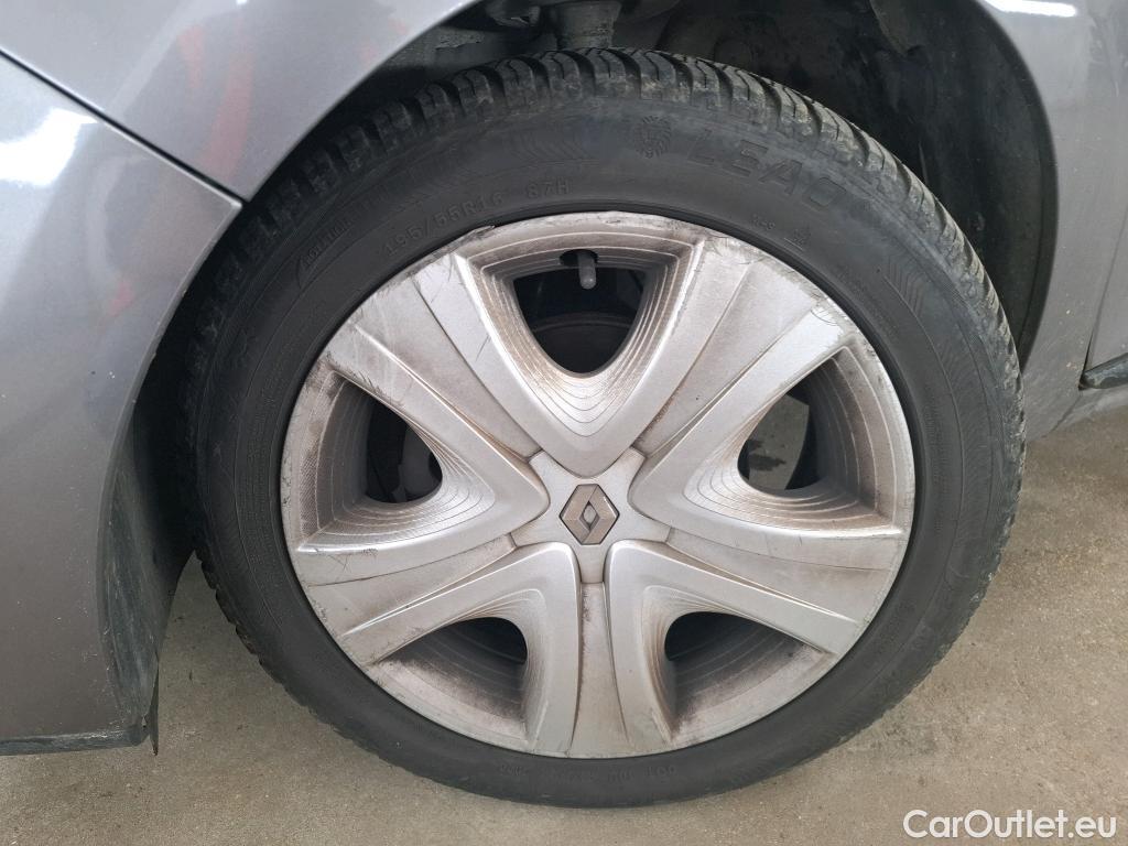  Renault  Clio  IV Business 1.5 dCi 90CV BVM5 E6 #101