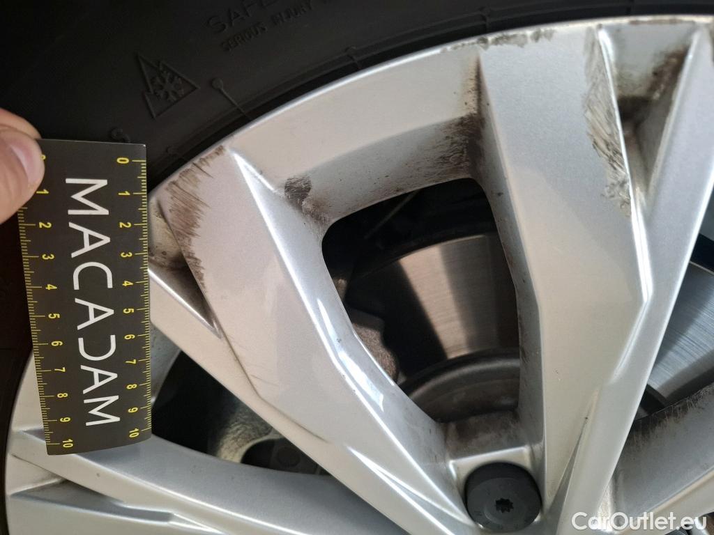  Volkswagen  Tiguan VOLKSWAGEN  / 2020 / 5P / SUV 1.5 TSI 150 DSG7 Life Busines #7