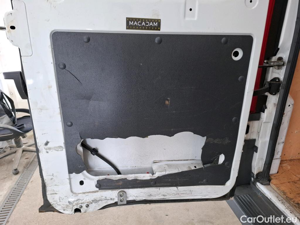  Citroen  Jumper CITROEN  VU 4p Fourgon 4-35 L4H3 BlueHDi 130 BVM6 Confort #18