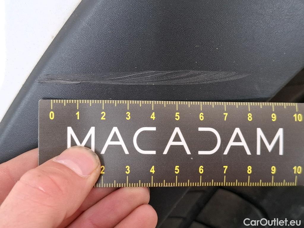  Citroen  C3 CITROEN  Société VU 5p Berline BlueHDi 100 SandS BVM Feel Nav #33