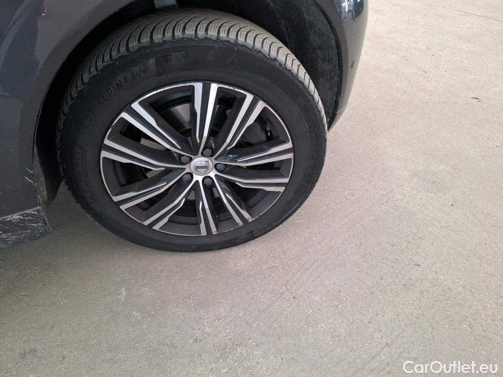  Volvo  XC60 VOLVO   2021  5P  SUV B4 AWD 197 Geartro 8 Inscrip Luxe #1