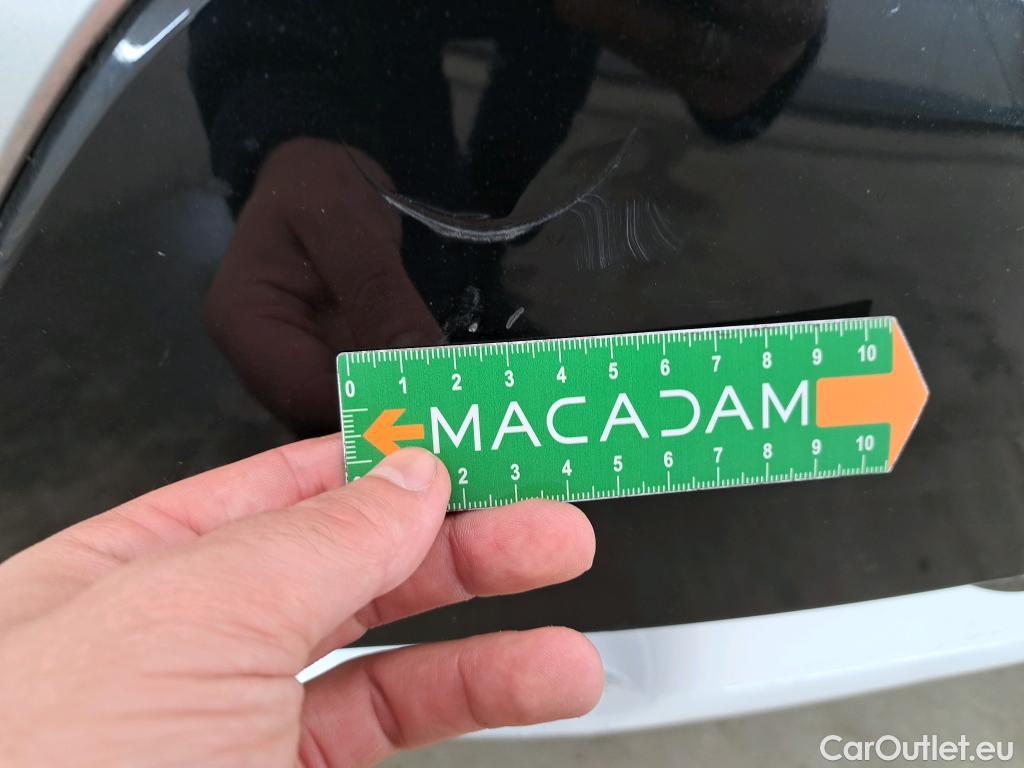  Toyota  Corolla TOYOTA  / 2018 / 5P / Berline Hybride 122h Design #2