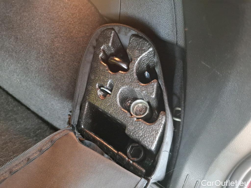  Volkswagen  Tiguan VOLKSWAGEN  / 2020 / 5P / SUV 1.4 eHybrid 245 DSG6 R-Line #10