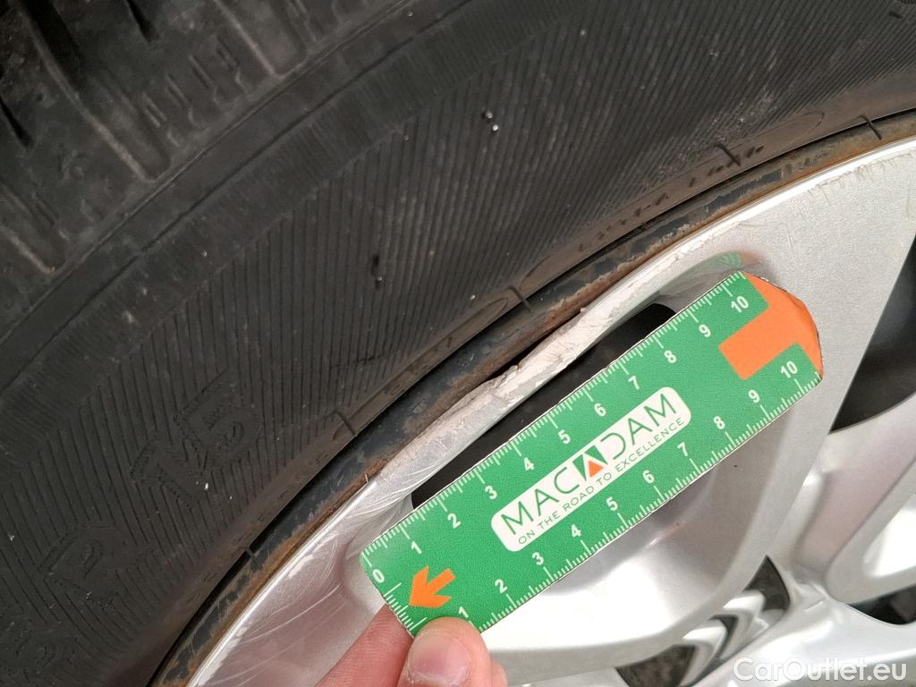  Citroen  C3  Société Feel Nav 1.2 PureTech 80CV BVM5 E6 #21