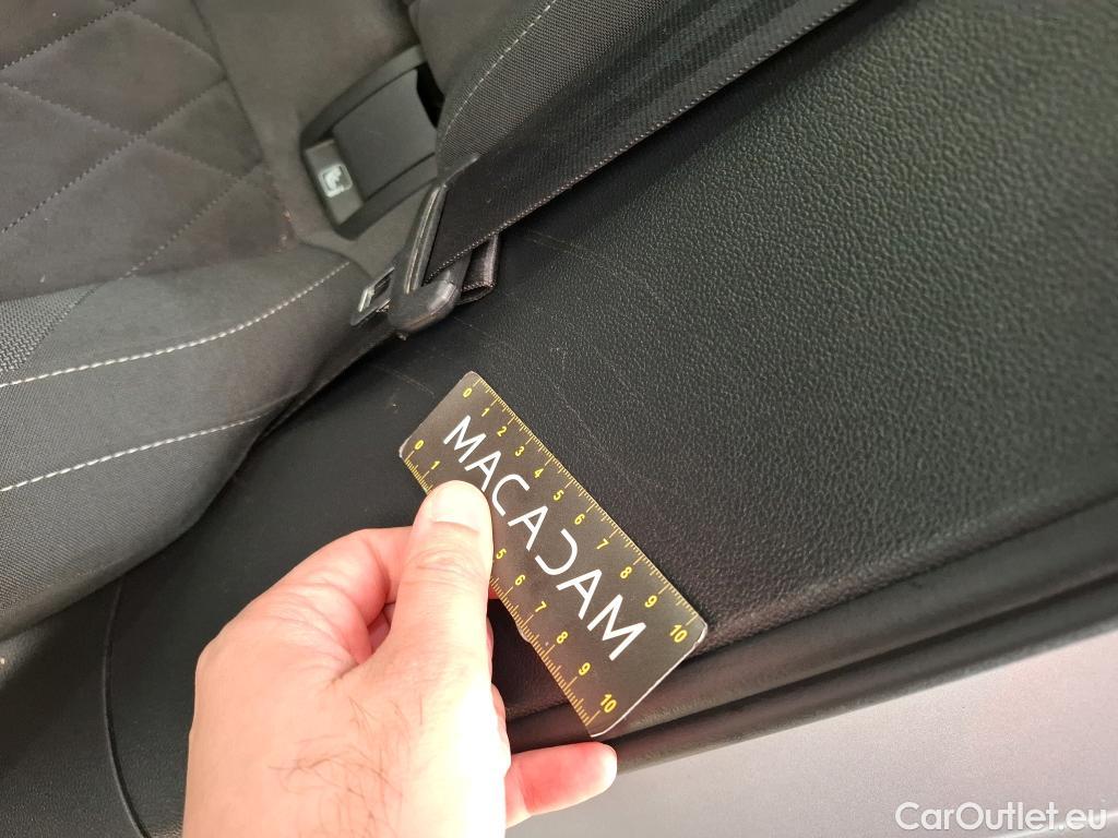  Volkswagen  Golf  VIII Berline Style 1st 2.0 TDI 150CV BVA7 E6dT #19