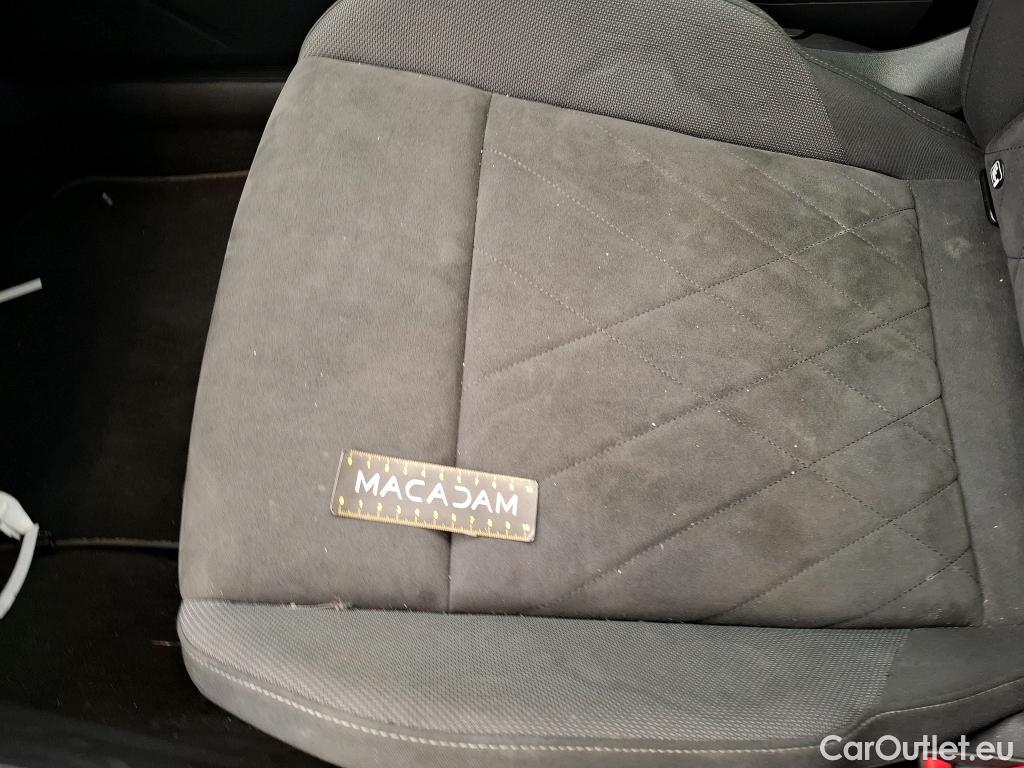  Volkswagen  Golf  VIII Berline Style 1st 2.0 TDI 150CV BVA7 E6dT #20