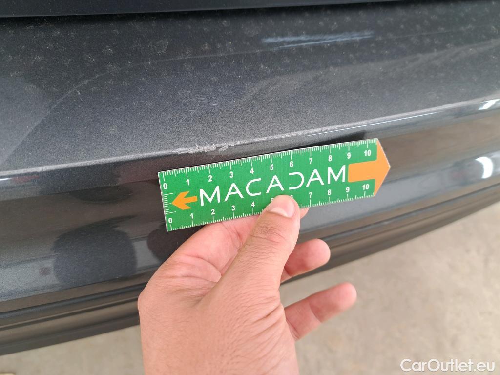  Volkswagen  Tiguan VOLKSWAGEN  / 2016 / 5P / SUV 1.5 TSI 150 EVO DSG7 Confortline #8