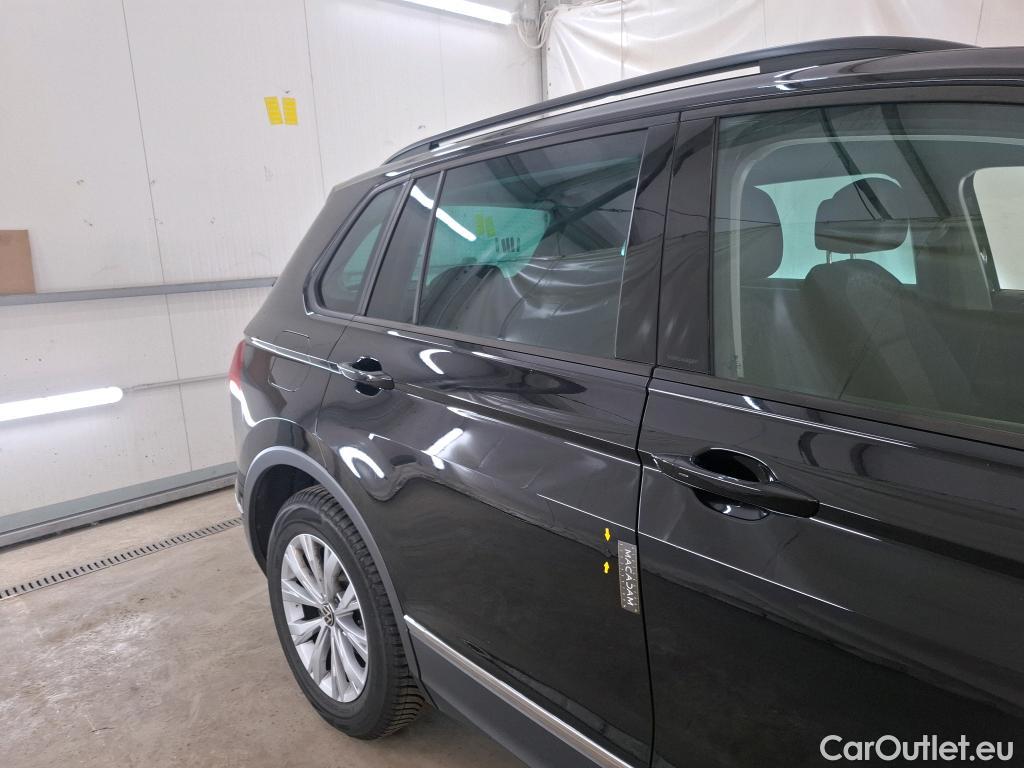  Volkswagen  Tiguan VOLKSWAGEN  / 2020 / 5P / SUV 1.5 TSI 150 DSG7 Life Busines #11