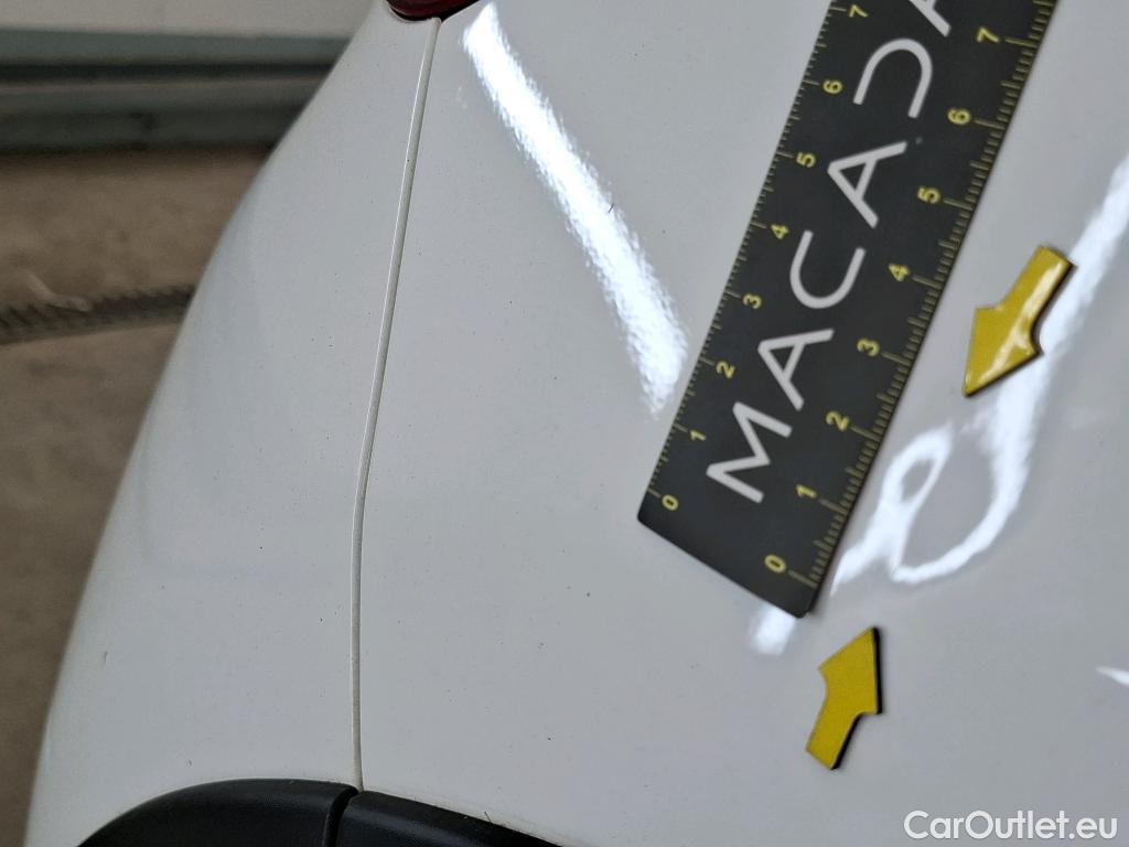  Citroen  C3 CITROEN  Société VU 5p Berline BlueHDi 100 SandS BVM Feel Nav #6