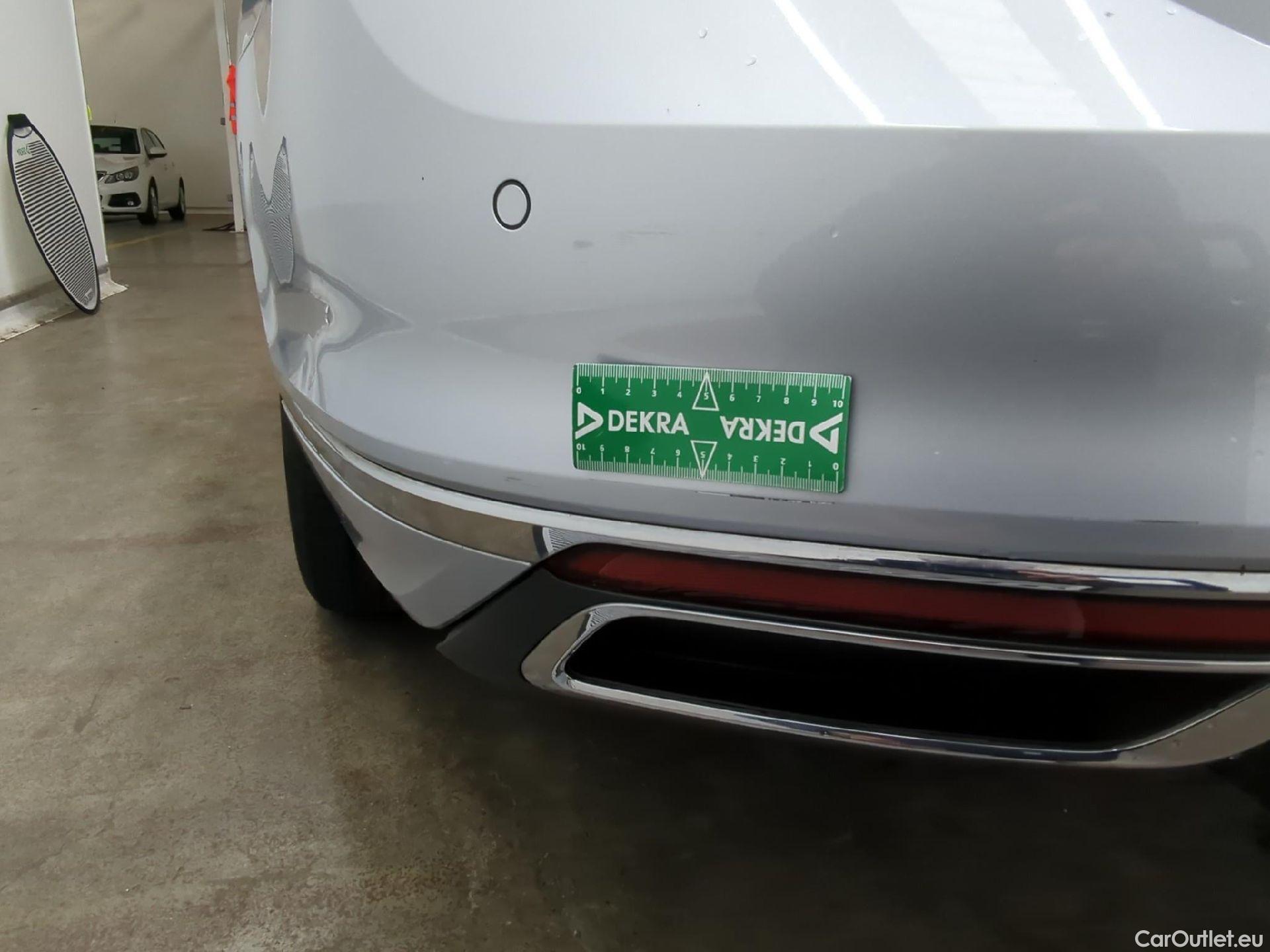  Volkswagen  Passat VOLKSWAGEN  SW / 2019 / 5P / Break 1.4 TSI DSG HYBRIDE REC SW GTE BUSINESS(SL) #18