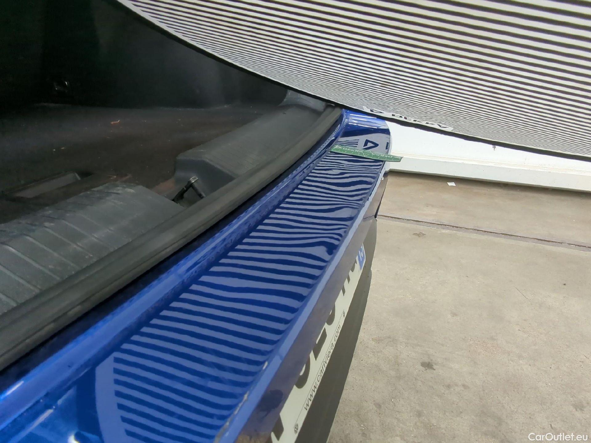  Volkswagen  T-ROC VOLKSWAGEN  / 2017 / 5P / SUV 1.0 TSI 110 LOUNGE BUSINESS #28