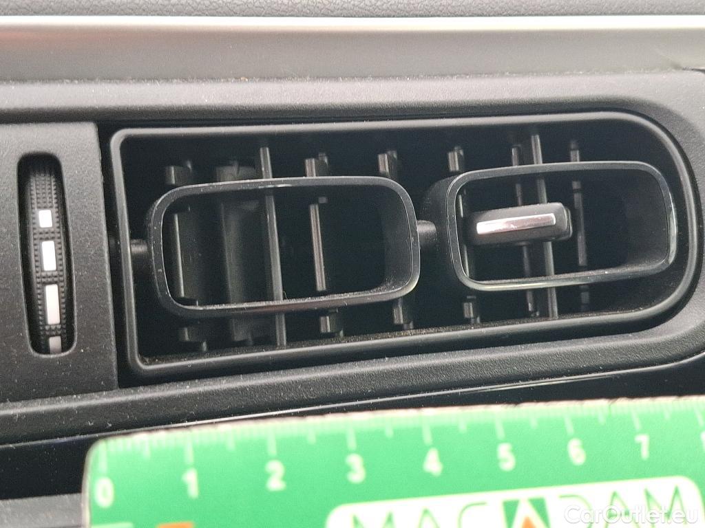  Citroen  C3  Société Feel Nav 1.2 PureTech 80CV BVM5 E6 #7