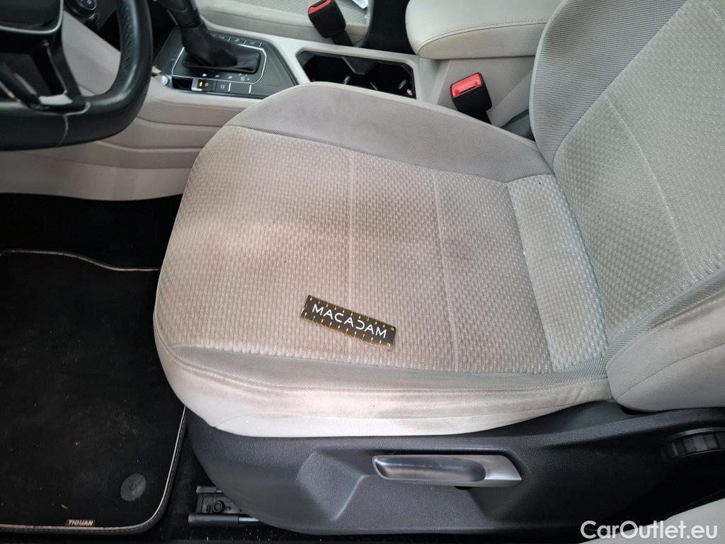  Volkswagen  Tiguan VOLKSWAGEN  Allspace / 2017 / 5P / SUV 2.0 TDI 150 DSG7 Confortline Business #32