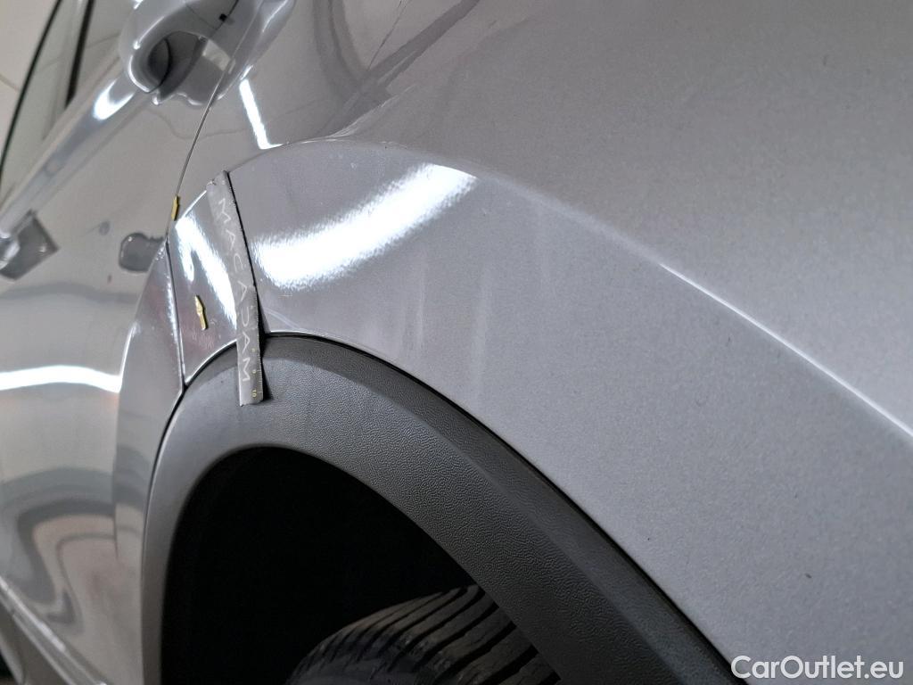  Volkswagen  Tiguan VOLKSWAGEN  Allspace / 2017 / 5P / SUV 2.0 TDI 150 DSG7 Confortline Business #25