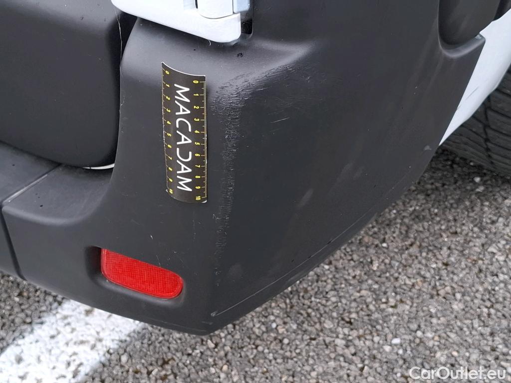  Nissan  NV400 NISSAN  / 2014 / 4P / Fourgon tôlé L2H2 2.3 dCi 135 3t5 Optima #60