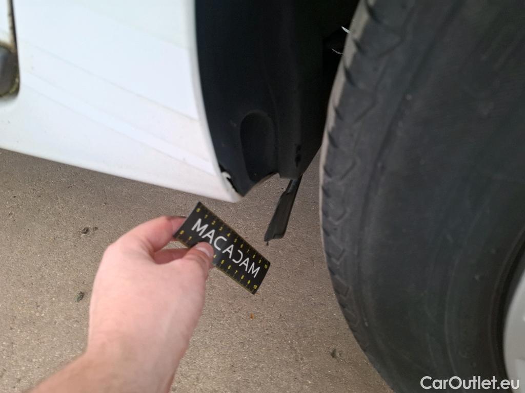  Renault  Clio  IV Air MediaNav 1.5 dCi 75CV BVM5 E6 #18