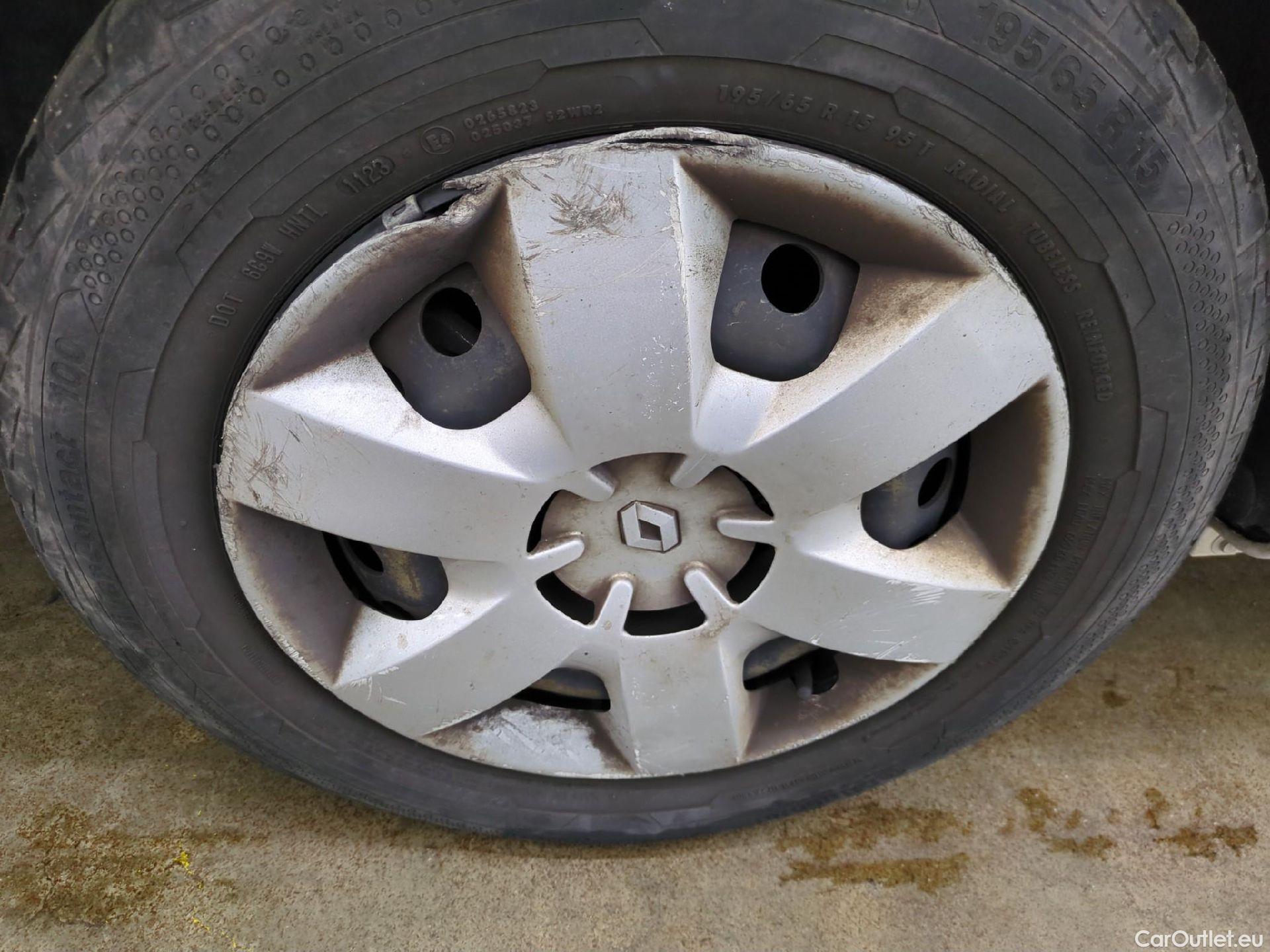  Renault  Kangoo  Express Maxi Extra (Série Spéciale) 1.5 dCi 90CV BVM5 E6 #22