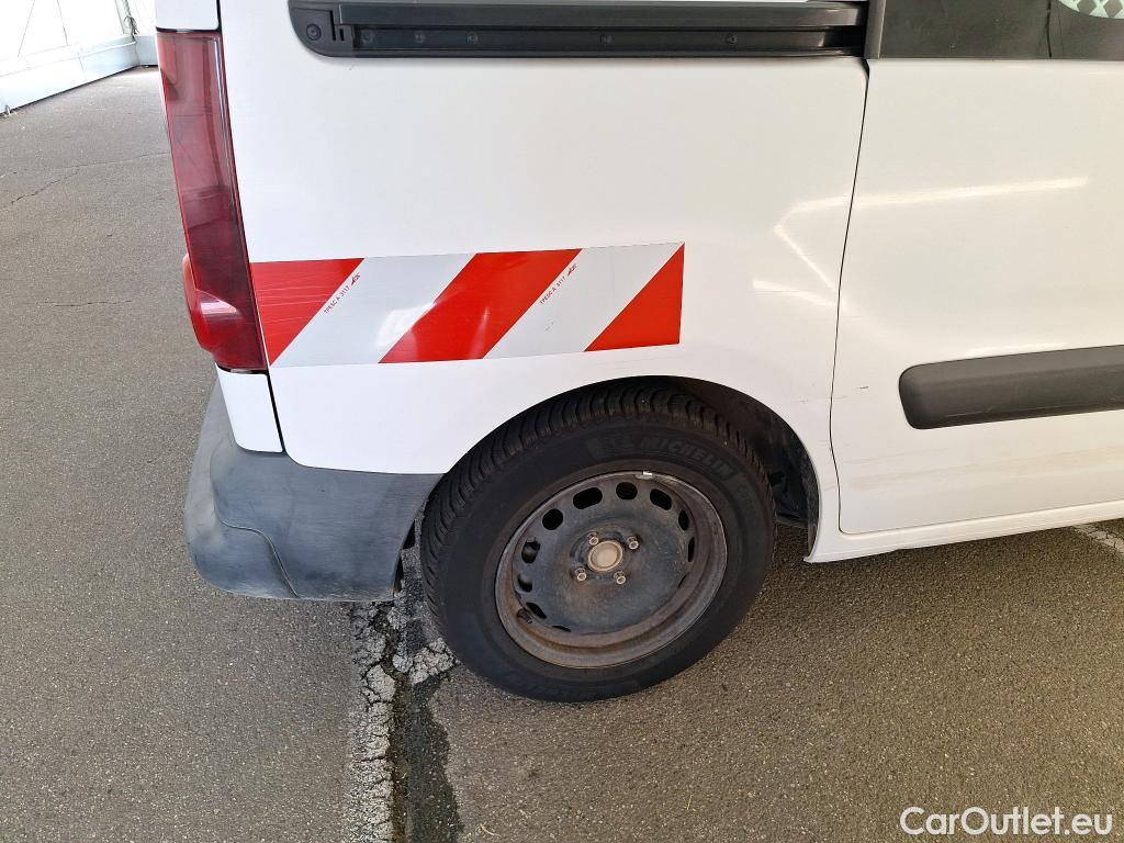  Peugeot  Partner  L1 Premium Pack 1.6 PURETECH 100CV BVM5 E6 #51