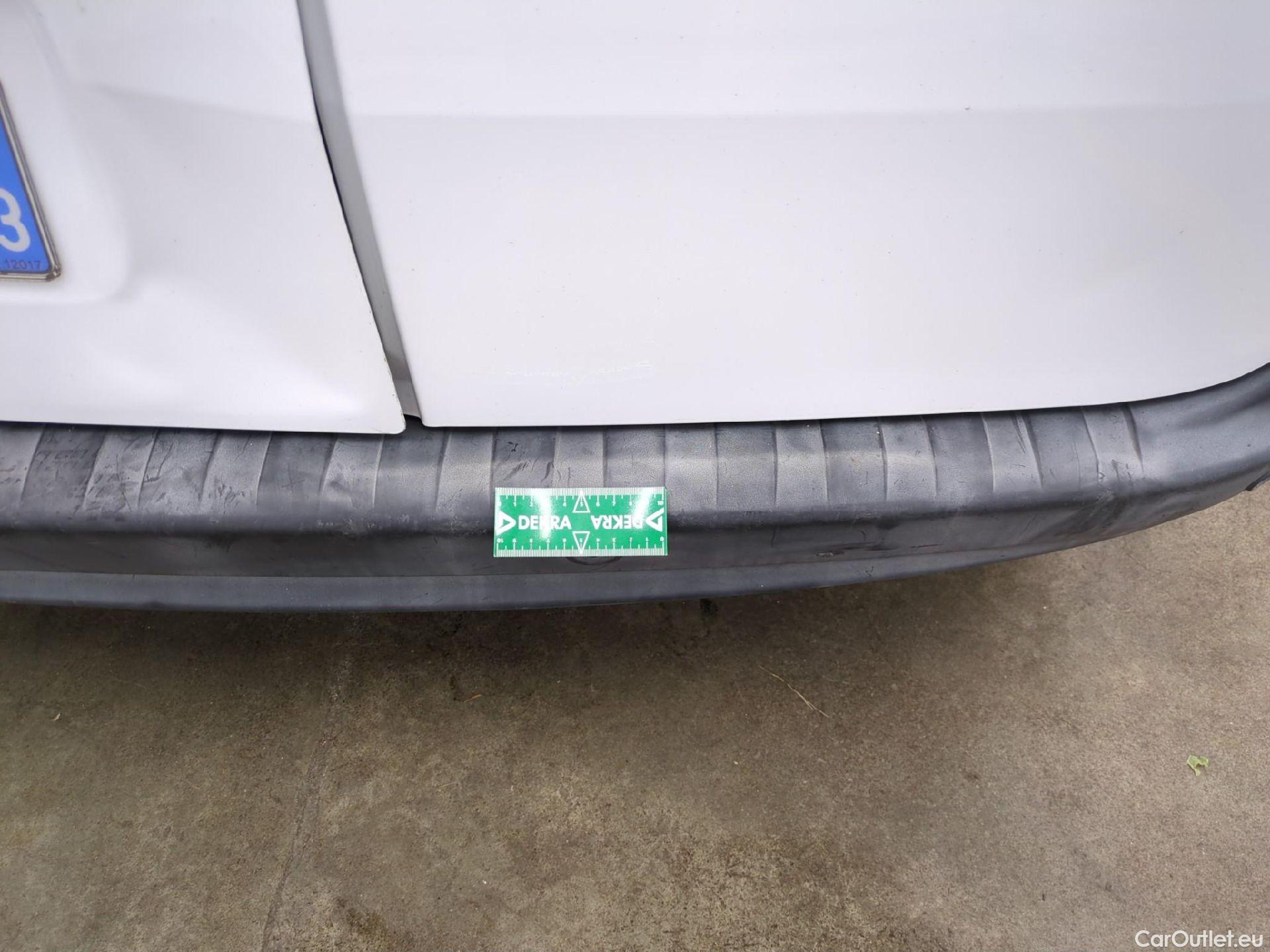  Renault  Kangoo  Express Maxi Extra (Série Spéciale) 1.5 dCi 90CV BVM5 E6 #9