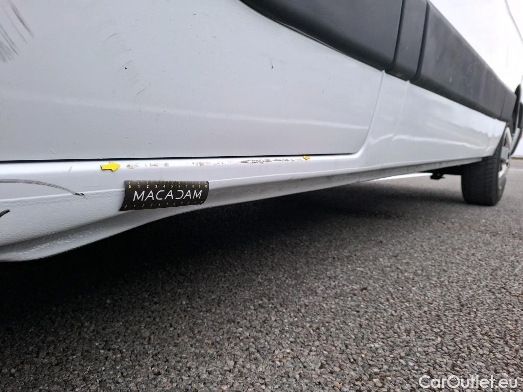  Nissan  NV400 NISSAN  / 2014 / 4P / Fourgon tôlé L2H2 2.3 dCi 135 3t5 Optima #51