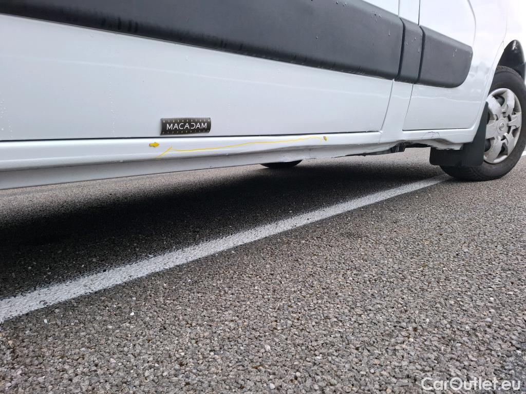  Nissan  NV400 NISSAN  / 2014 / 4P / Fourgon tôlé L2H2 2.3 dCi 135 3t5 Optima #17