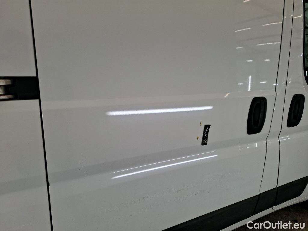  Peugeot  Boxer PEUGEOT  VU 4p Fourgon BLUEHDI 110 PREMIUM PACK 330 L1H1 #25