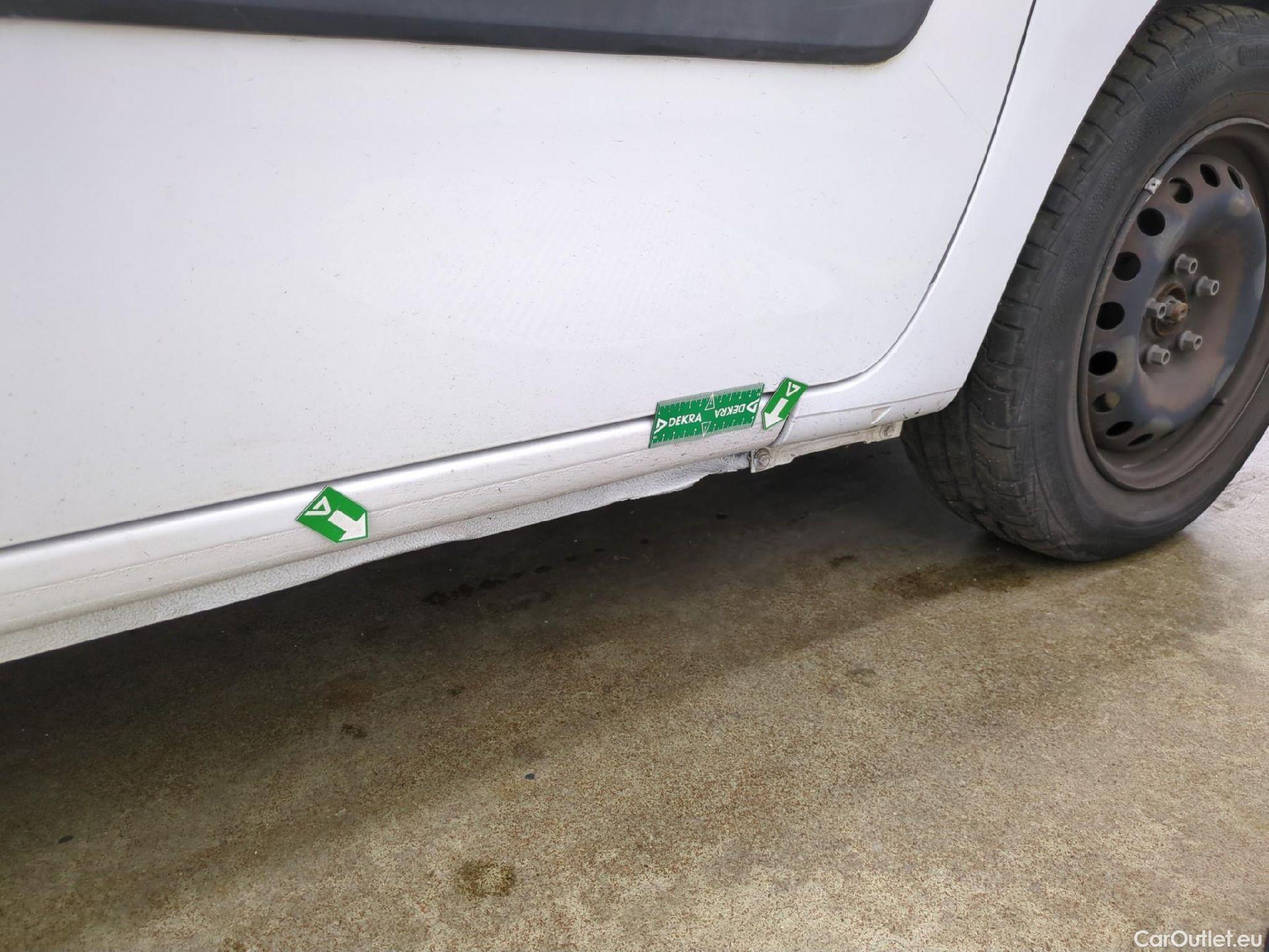  Renault  Kangoo  Express Maxi Extra (Série Spéciale) 1.5 dCi 90CV BVM5 E6 #41