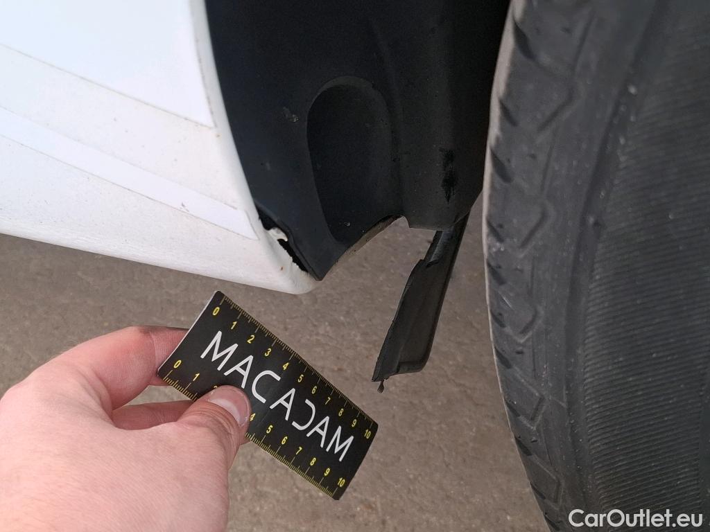  Renault  Clio  IV Air MediaNav 1.5 dCi 75CV BVM5 E6 #19