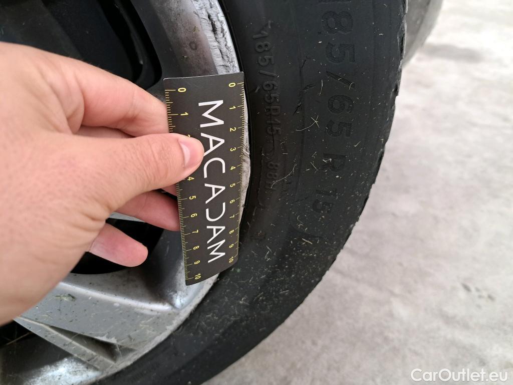  Peugeot  208  Affaire Premium Pack 1.5 HDi 100CV BVM6 E6dT #31