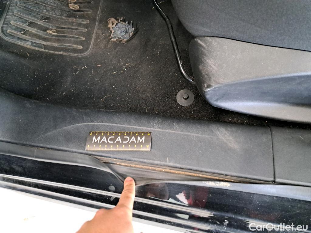  Peugeot  208  Affaire Premium Pack 1.5 HDi 100CV BVM6 E6dT #29