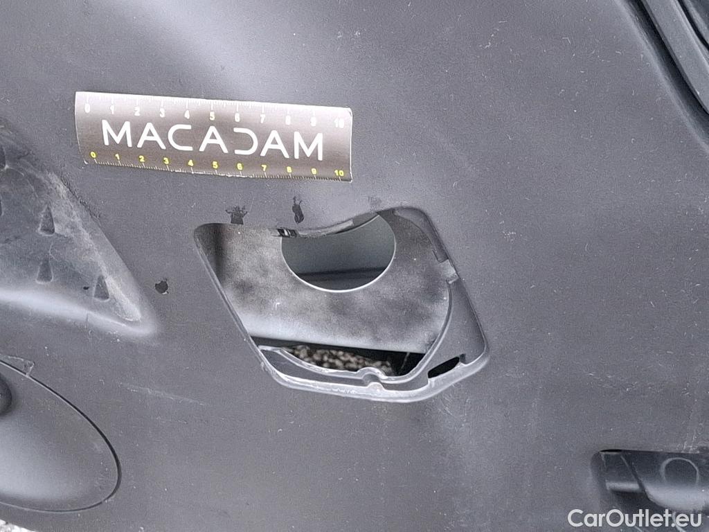  Nissan  NV400 NISSAN  / 2014 / 4P / Fourgon tôlé L2H2 2.3 dCi 135 3t5 Optima #46