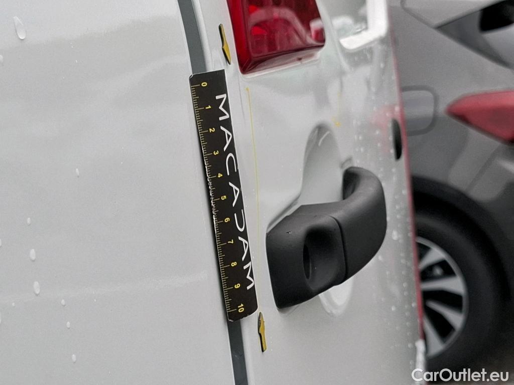  Nissan  NV400 NISSAN  / 2014 / 4P / Fourgon tôlé L2H2 2.3 dCi 135 3t5 Optima #22