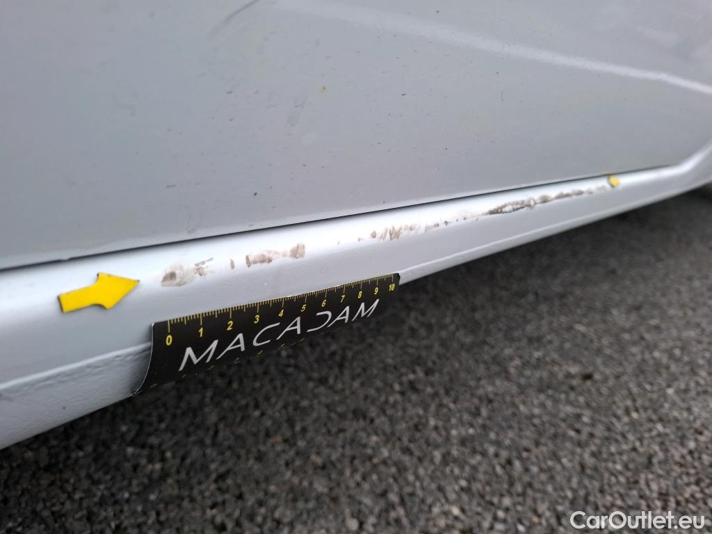  Nissan  NV400 NISSAN  / 2014 / 4P / Fourgon tôlé L2H2 2.3 dCi 135 3t5 Optima #52