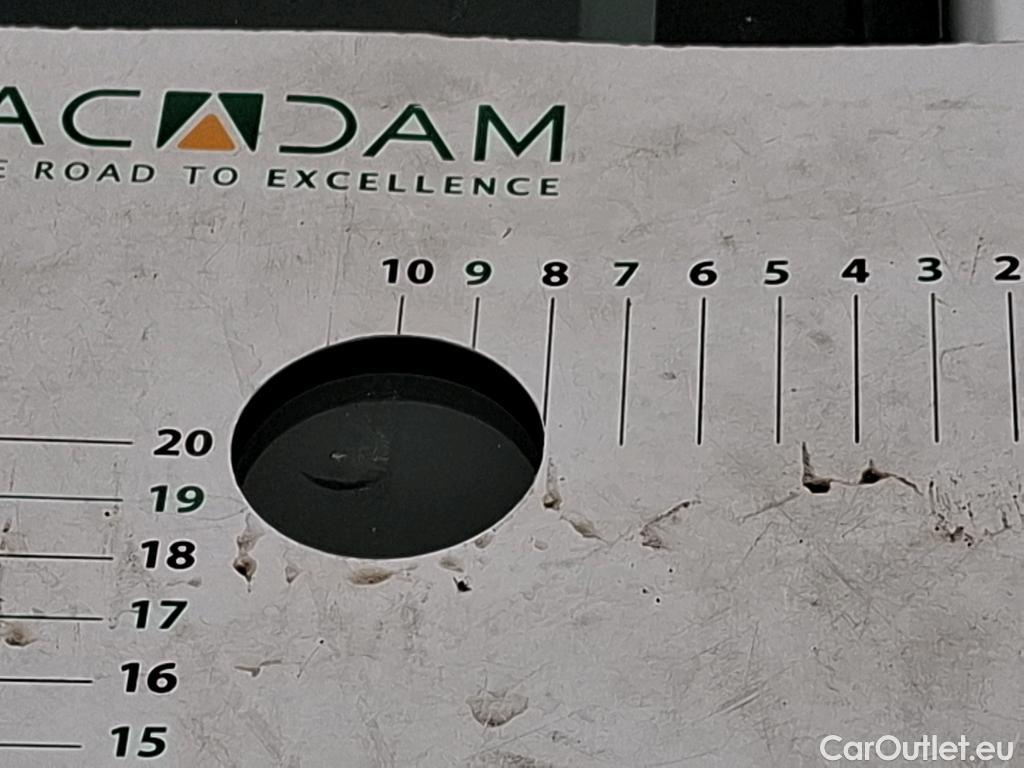  Nissan  NV400 NISSAN  / 2014 / 4P / Fourgon tôlé L2H2 2.3 dCi 135 3t5 Optima #34