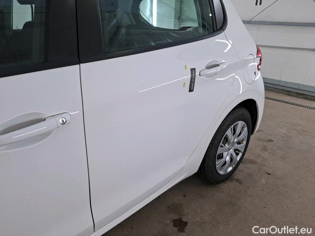  Peugeot  208  Affaire Premium Pack 1.2 80CV BVM5 E6dT #1