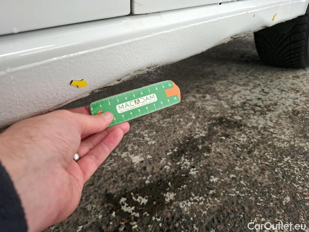  Volkswagen  Golf  VOLKSWAGEN / 2020 / 5P / Berline 2.0 TDI SCR 115 BVM6 Life Soci Busi #2