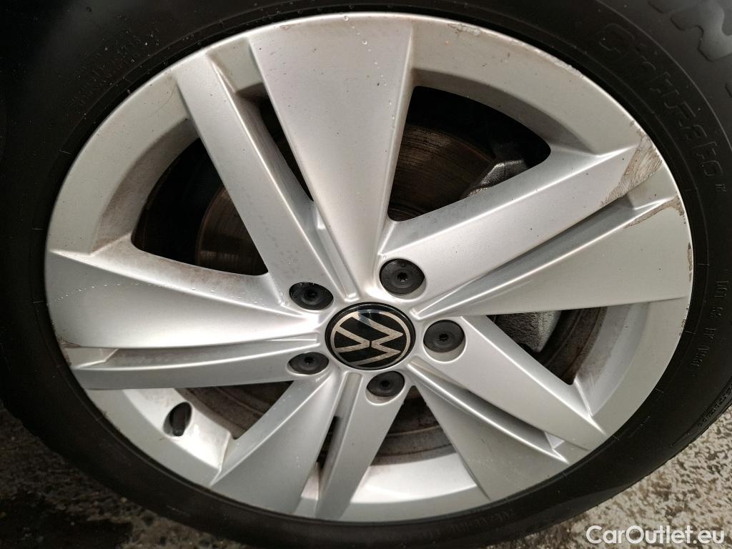  Volkswagen  Golf  VOLKSWAGEN / 2020 / 5P / Berline 2.0 TDI SCR 115 BVM6 Life Soci Busi #6