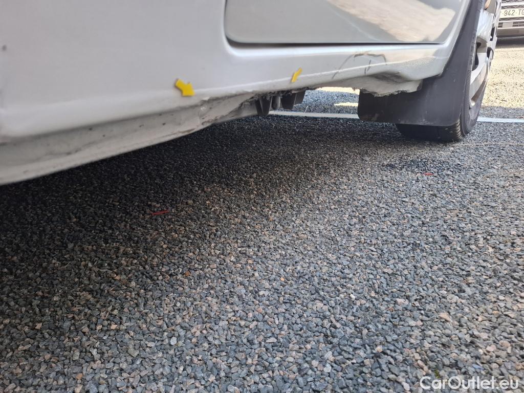  Nissan  NV400 NISSAN  / 2014 / 4P / Fourgon tôlé L2H2 2.3 dCi 135 3t5 Optima #15