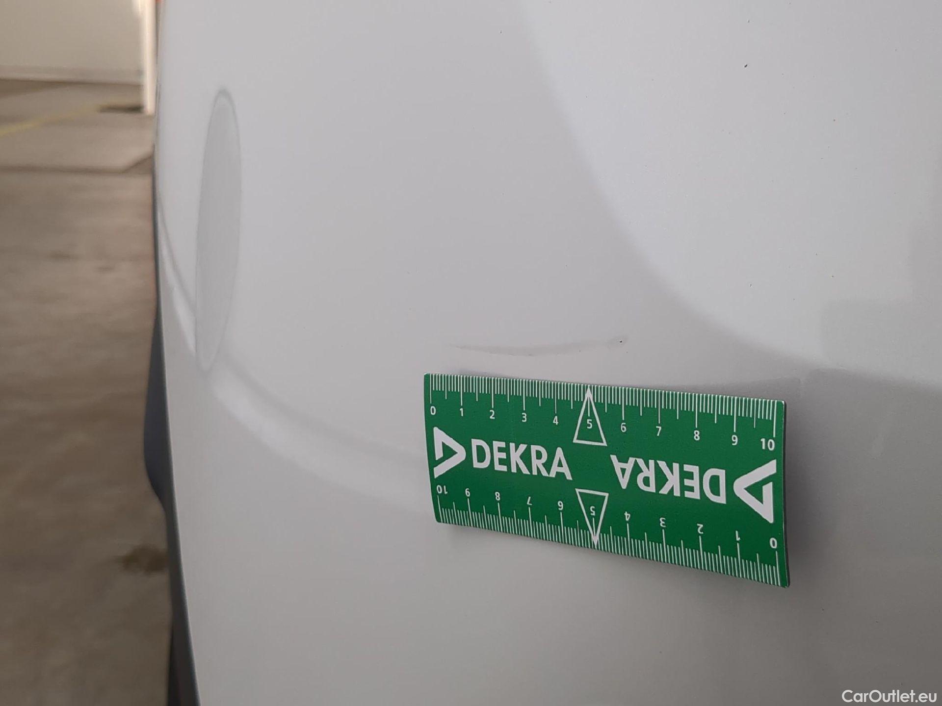  Peugeot  3008  Active Business 1.5 HDi 130CV BVA8 E6d #24