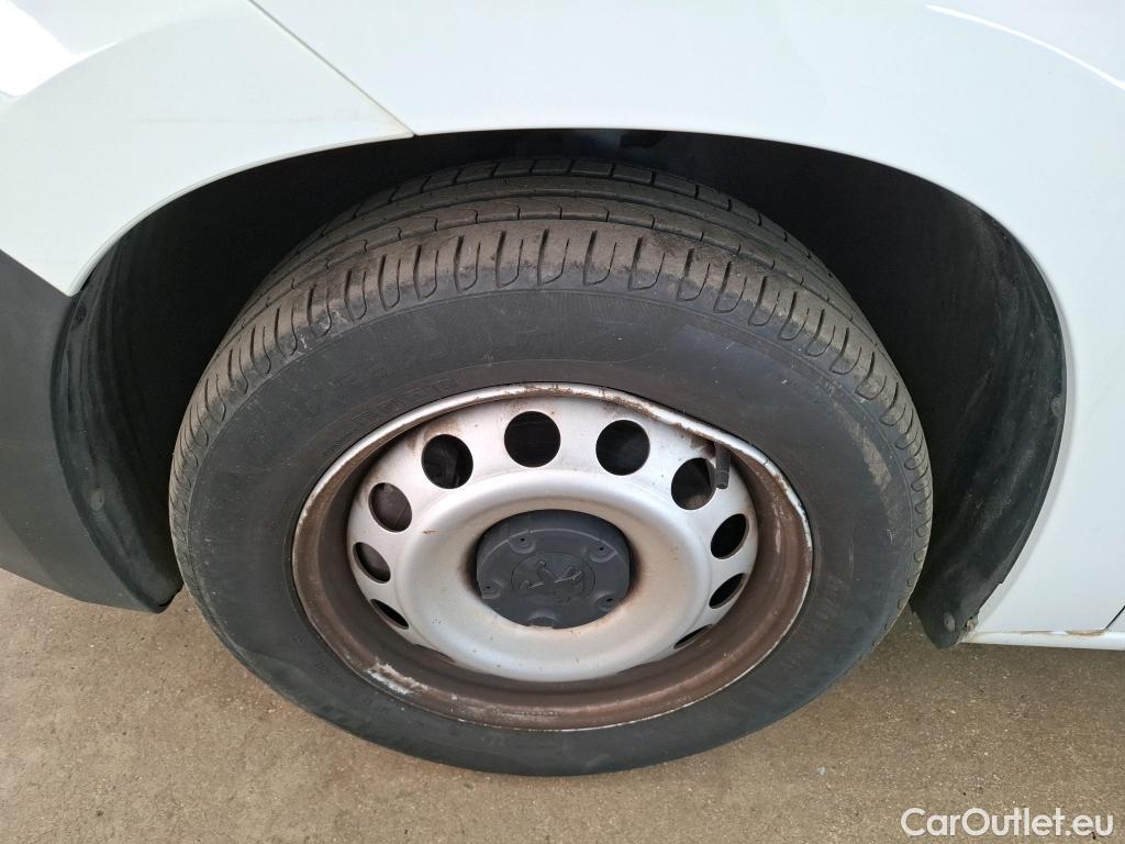  Peugeot  Partner  Premium L1 1.5 HDi 130CV BVA8 E6dT #41