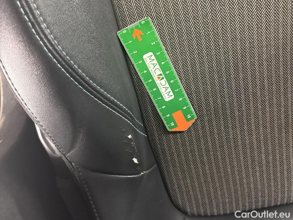  Peugeot  5008  Allure Pack 1.5 HDi 130CV BVA8 7 Sieges E6d #8