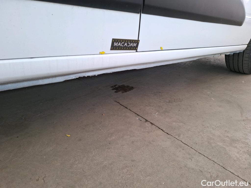  Peugeot  Partner  Premium L1 1.5 HDi 130CV BVA8 E6dT #26